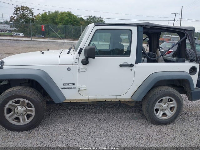 2011 Jeep Wrangler Sport მანქანა იყიდება აუქციონზე, vin: 1J4AA2D14BL577819, აუქციონის ნომერი: 46336286