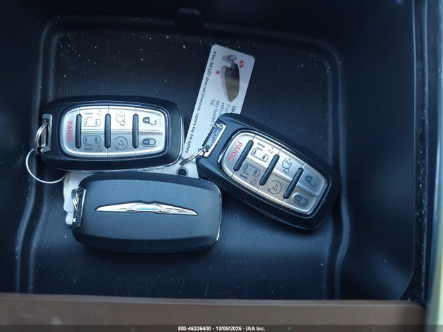 Продажа на аукционе авто 2018 Chrysler Pacifica Hybrid Limited, vin: 2C4RC1N73JR229404, номер лота: 46336400
