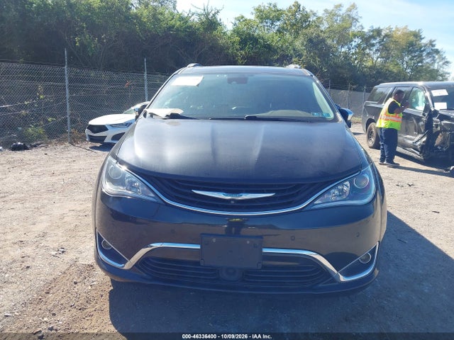 Продажа на аукционе авто 2018 Chrysler Pacifica Hybrid Limited, vin: 2C4RC1N73JR229404, номер лота: 46336400