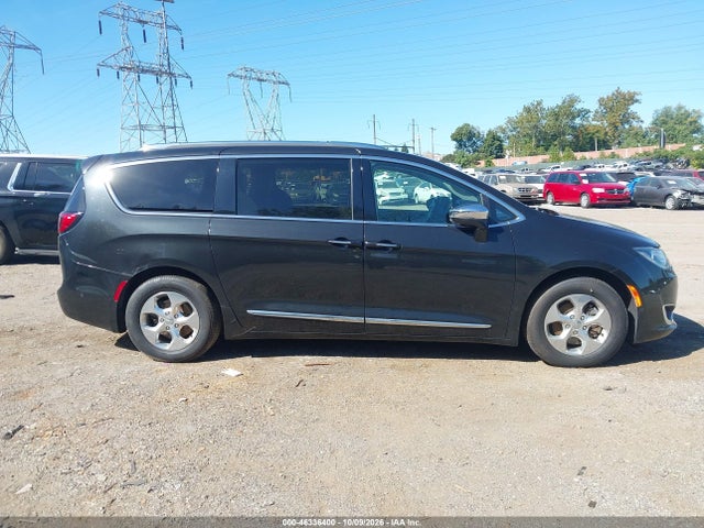 Продажа на аукционе авто 2018 Chrysler Pacifica Hybrid Limited, vin: 2C4RC1N73JR229404, номер лота: 46336400