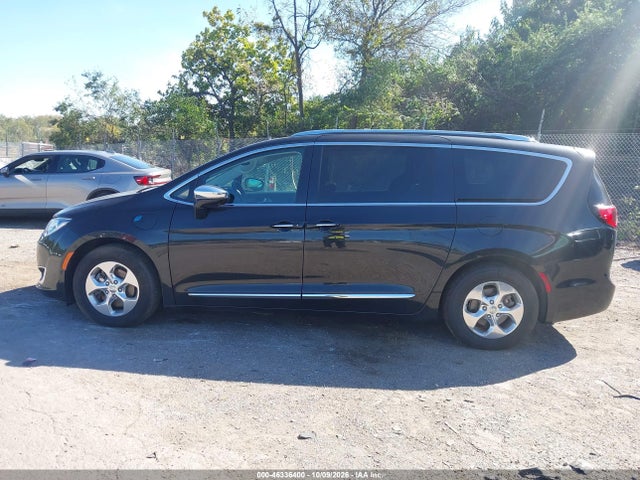 Продажа на аукционе авто 2018 Chrysler Pacifica Hybrid Limited, vin: 2C4RC1N73JR229404, номер лота: 46336400