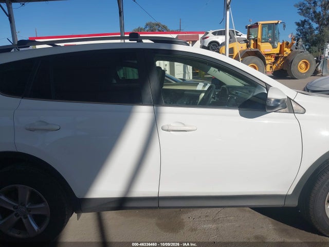 Toyota Rav4 Xle 2014 JTMWFREV3EJ007818 Image 14