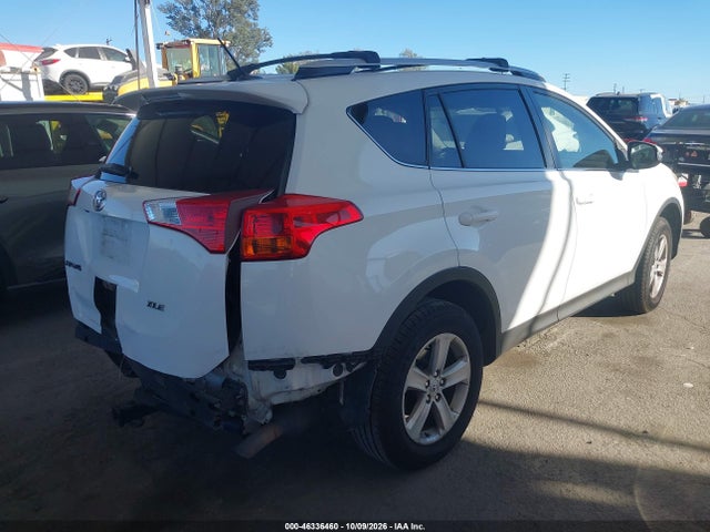 Toyota Rav4 Xle 2014 JTMWFREV3EJ007818 Image 4