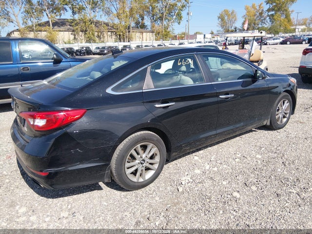 Hyundai SONATA SE 2016 5NPE24AF2GH302008 Image 4
