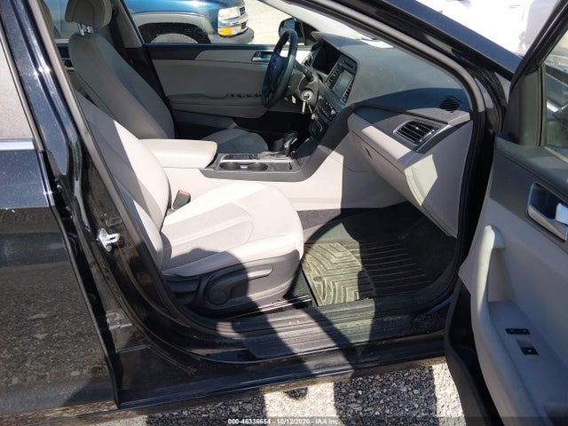 Hyundai SONATA SE 2016 5NPE24AF2GH302008 Image 5