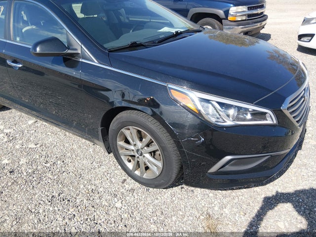 Hyundai SONATA SE 2016 5NPE24AF2GH302008 Image 6