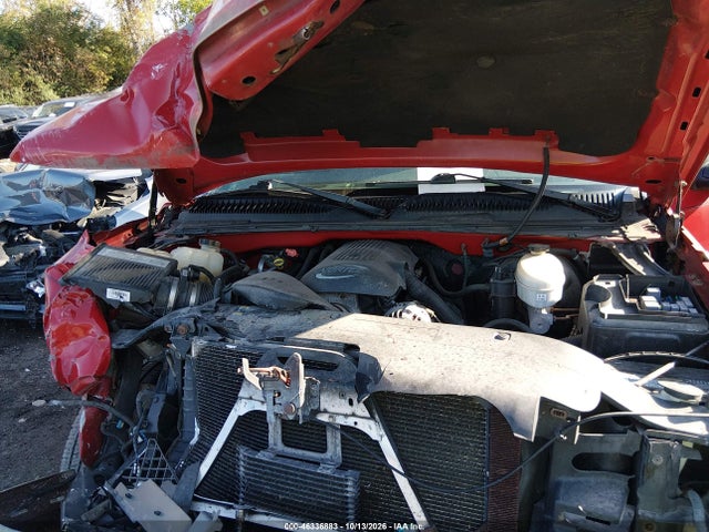 Продажа на аукционе авто 2004 Chevrolet Silverado 1500 Z71, vin: 2GCEK13T041360200, номер лота: 46336883