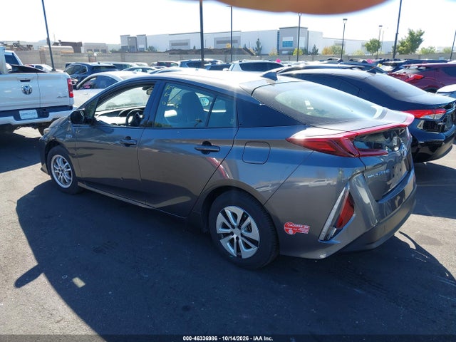Toyota Prius Prime Plus 2018 JTDKARFP5J3086212 Image 3