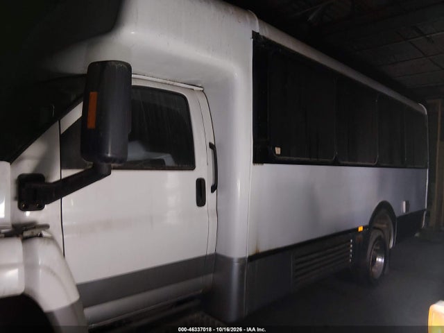 46337018 :رقم المزاد ، 1GBE4V1958F414540 vin ، 2008 Chevrolet Bus Cc4500 مزاد بيع