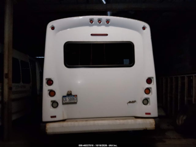 46337018 :رقم المزاد ، 1GBE4V1958F414540 vin ، 2008 Chevrolet Bus Cc4500 مزاد بيع