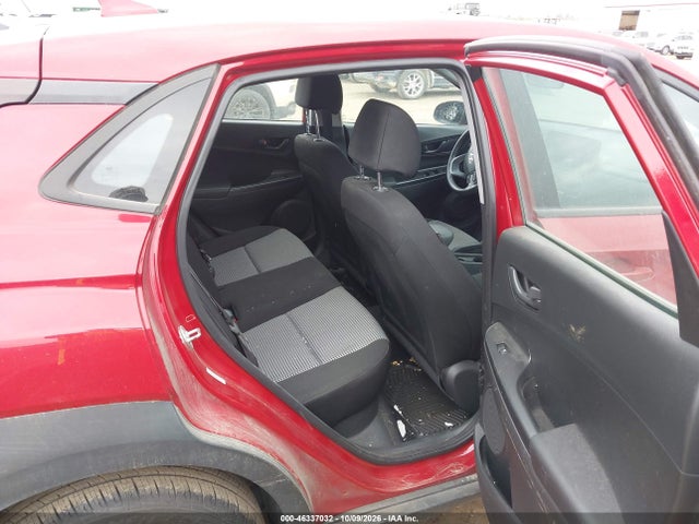 KM8K2CAB5NU883688 Hyundai Kona Se