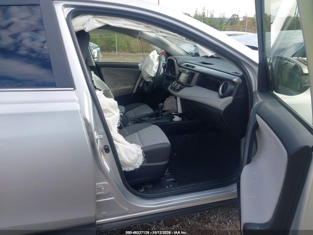 Продаж на аукціоні авто 2015 Toyota Rav4 Le, vin: JTMBFREV5FD159114, номер лоту: 46337126