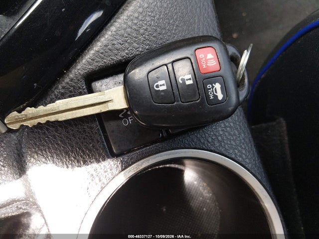 46337127 :رقم المزاد ، 5YFBURHE9JP840173 vin ، 2018 Toyota Corolla Se مزاد بيع