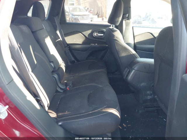 Продажа на аукционе авто 2016 Jeep Cherokee Latitude, vin: 1C4PJLCB8GW339025, номер лота: 46337159