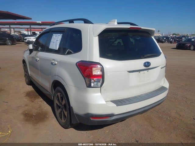 Subaru Forester 2.5i Premium 2017 JF2SJAEC3HH570961 Image 3