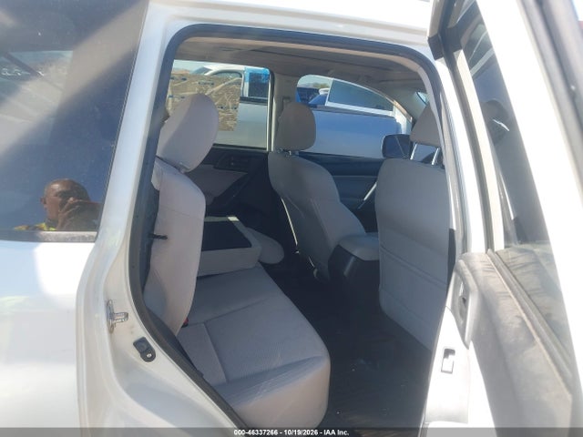 Subaru Forester 2.5i Premium 2017 JF2SJAEC3HH570961 Image 8