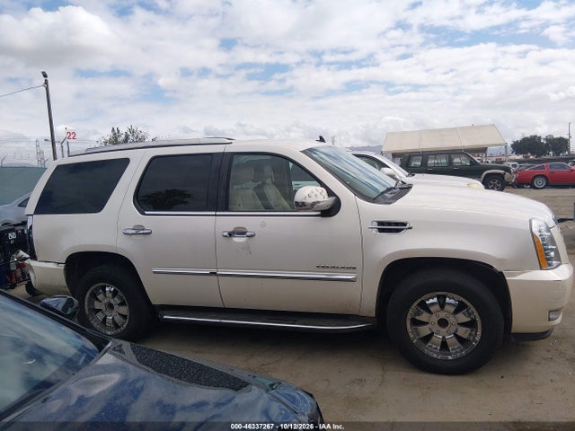 46337267 :رقم المزاد ، 1GYS3AEF0CR105067 vin ، 2012 Cadillac Escalade Standard مزاد بيع