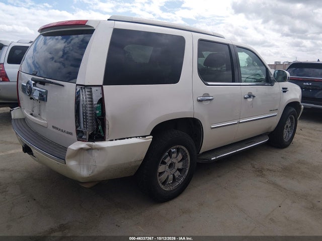 46337267 :رقم المزاد ، 1GYS3AEF0CR105067 vin ، 2012 Cadillac Escalade Standard مزاد بيع