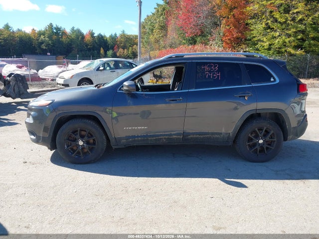 2015 Jeep Cherokee Latitude მანქანა იყიდება აუქციონზე, vin: 1C4PJMCS5FW792846, აუქციონის ნომერი: 46337434