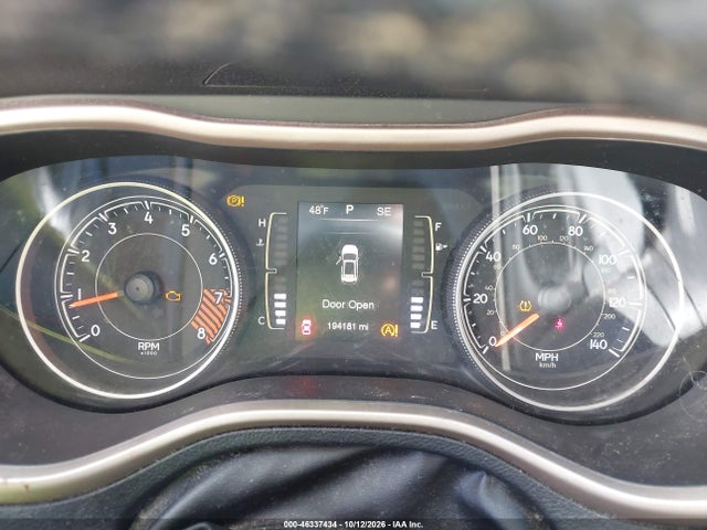 2015 Jeep Cherokee Latitude მანქანა იყიდება აუქციონზე, vin: 1C4PJMCS5FW792846, აუქციონის ნომერი: 46337434