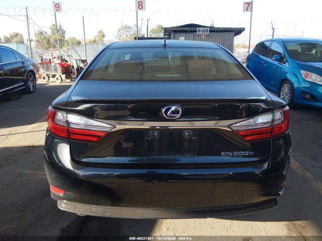 Lexus ES 300H 2018 JTHBW1GG1J2194364 Image 16