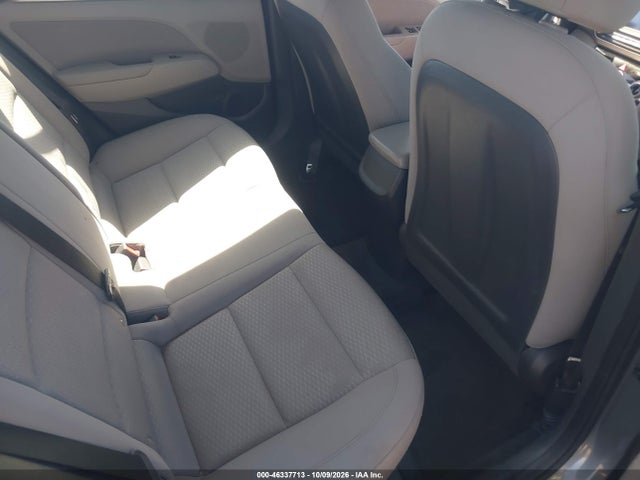Hyundai ELANTRA SEL 2019 KMHD84LFXKU736582 Image 8