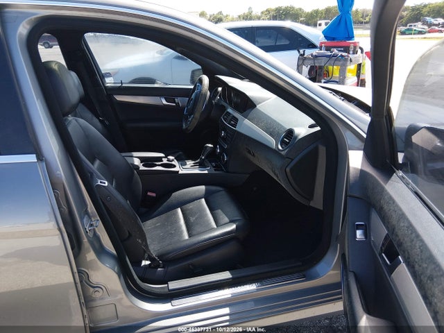 46337731 :رقم المزاد ، WDDGF4HB9CR222939 vin ، 2012 Mercedes-benz C 250 Sport مزاد بيع