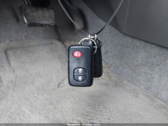 Продаж на аукціоні авто 2011 Toyota Prius Three, vin: JTDKN3DUXB1412335, номер лоту: 46337768