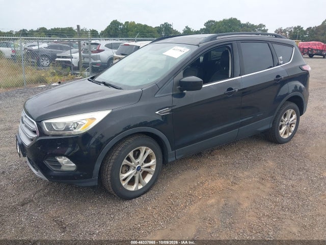 46337865 :رقم المزاد ، 1FMCU9GD3HUB64261 vin ، 2017 Ford Escape Se مزاد بيع