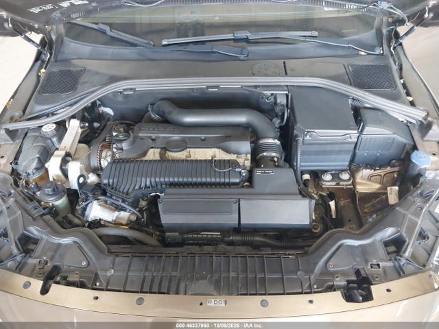 46337968 :رقم المزاد ، YV4612HK1G1006089 vin ، 2016 Volvo V60 Cross Country T5 مزاد بيع
