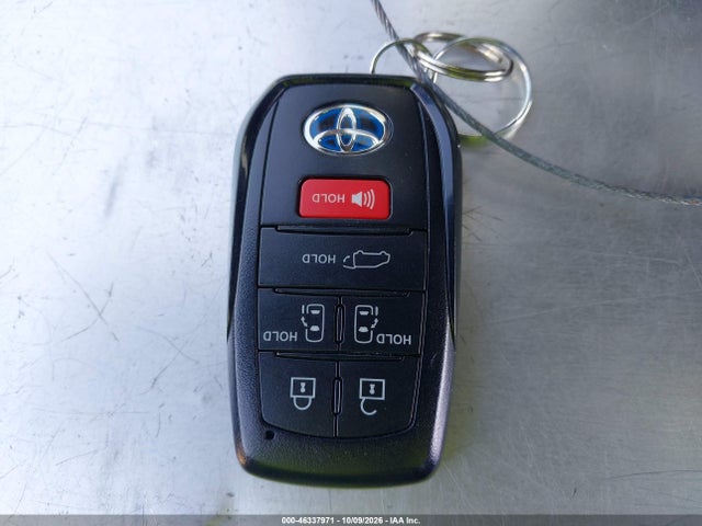 5TDZSKFC5SS161104 Toyota Sienna Limited