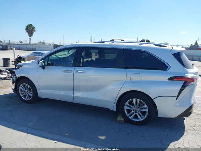 5TDZSKFC5SS161104 Toyota Sienna Limited