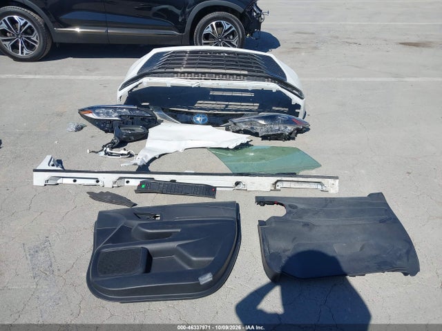 5TDZSKFC5SS161104 Toyota Sienna Limited