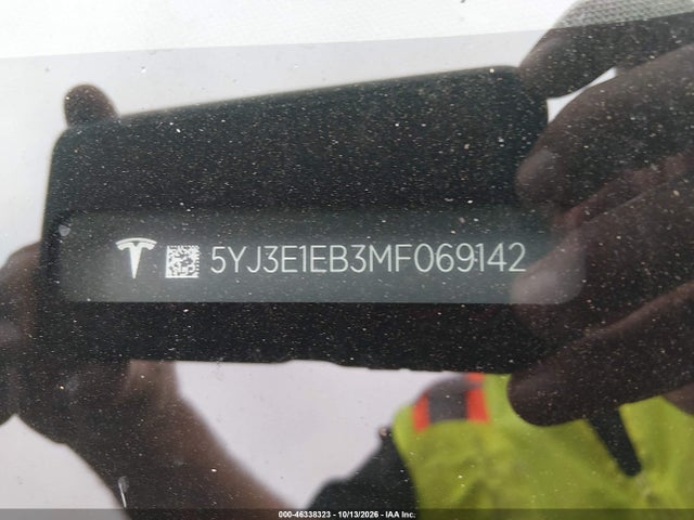 5YJ3E1EB3MF069142 Tesla Model 3 Long Range Dual Motor All-wheel Drive