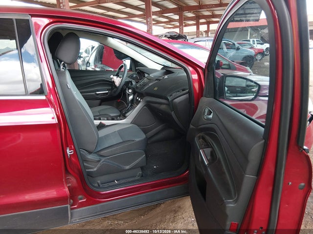Продаж на аукціоні авто 2014 Ford Escape Se, vin: 1FMCU0G95EUD94810, номер лоту: 46338492