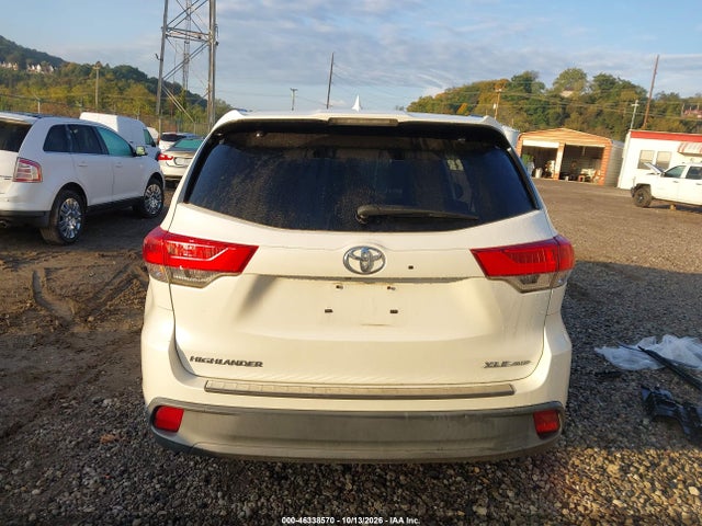 Продаж на аукціоні авто 2017 Toyota Highlander Xle, vin: 5TDJZRFH5HS400463, номер лоту: 46338570