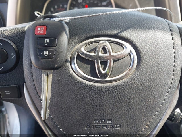 Toyota Rav4 Xle 2014 JTMWFREV4EJ016771 Image 11
