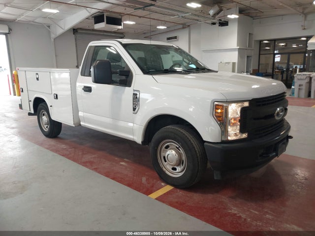 2018 1FDBF2A63JEC69471 main image