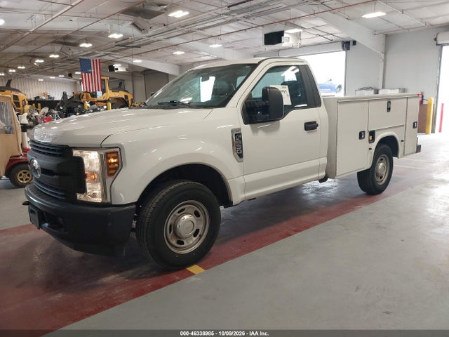 Ford F-250 Xl 2018 1FDBF2A63JEC69471 Image 2