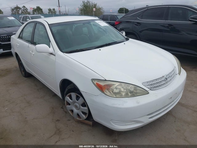 2003 Toyota Camry Le მანქანა იყიდება აუქციონზე, vin: 4T1BE32K43U213228, აუქციონის ნომერი: 46339126