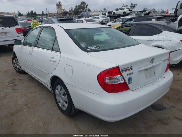 2003 Toyota Camry Le მანქანა იყიდება აუქციონზე, vin: 4T1BE32K43U213228, აუქციონის ნომერი: 46339126