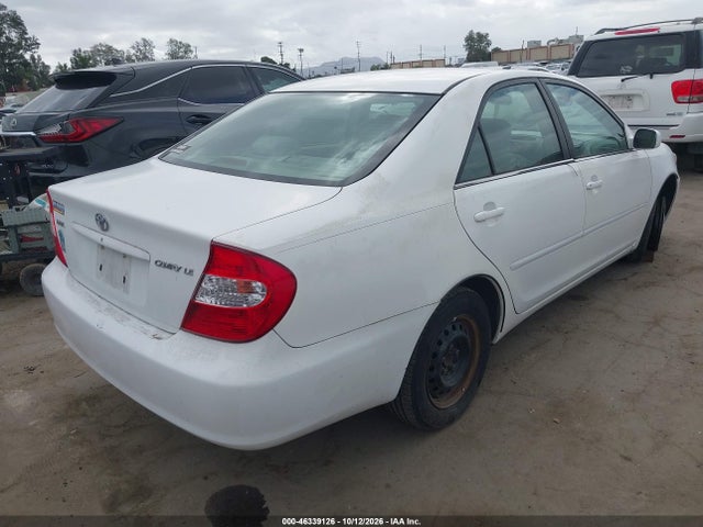 2003 Toyota Camry Le მანქანა იყიდება აუქციონზე, vin: 4T1BE32K43U213228, აუქციონის ნომერი: 46339126