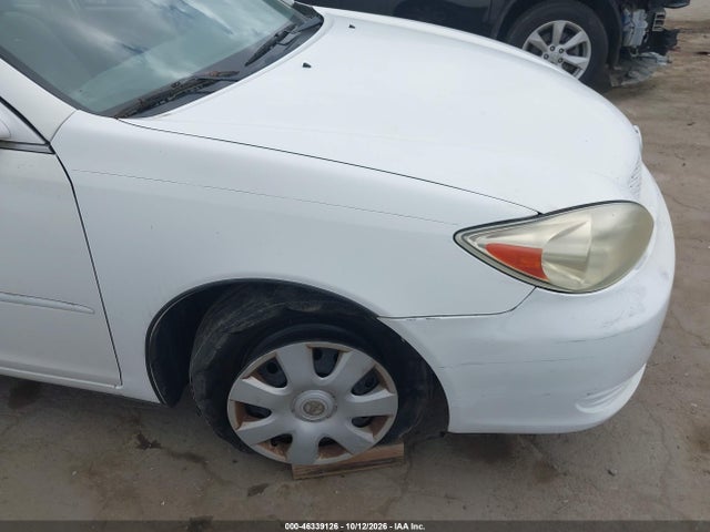 2003 Toyota Camry Le მანქანა იყიდება აუქციონზე, vin: 4T1BE32K43U213228, აუქციონის ნომერი: 46339126