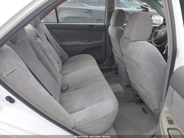 2003 Toyota Camry Le მანქანა იყიდება აუქციონზე, vin: 4T1BE32K43U213228, აუქციონის ნომერი: 46339126