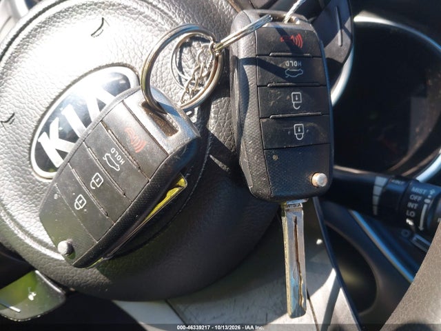 Продаж на аукціоні авто 2015 Kia Optima Lx, vin: 5XXGM4A78FG389662, номер лоту: 46339217