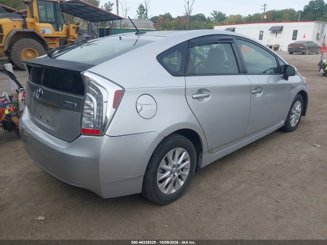 46339329 :رقم المزاد ، JTDKN3DP4D3035793 vin ، 2013 Toyota Prius Plug-in مزاد بيع