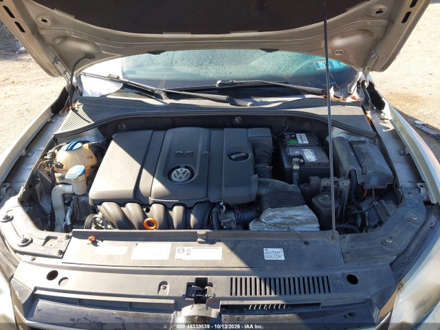 2012 Volkswagen Passat 2.5l Se მანქანა იყიდება აუქციონზე, vin: 1VWBP7A33CC044967, აუქციონის ნომერი: 46339539