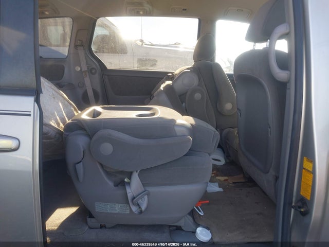 Aukcja sprzedaży 2005 Toyota Sienna Xle, vin: 5TDZA22C35S268651, numer aukcji: 46339549