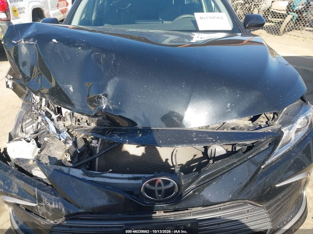 46339562 :رقم المزاد ، 4T1C11AK8NU634507 vin ، 2022 Toyota Camry Le مزاد بيع