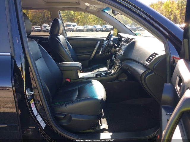 46339670 :رقم المزاد ، 5TDBK3EH8CS115031 vin ، 2012 Toyota Highlander Se V6 مزاد بيع